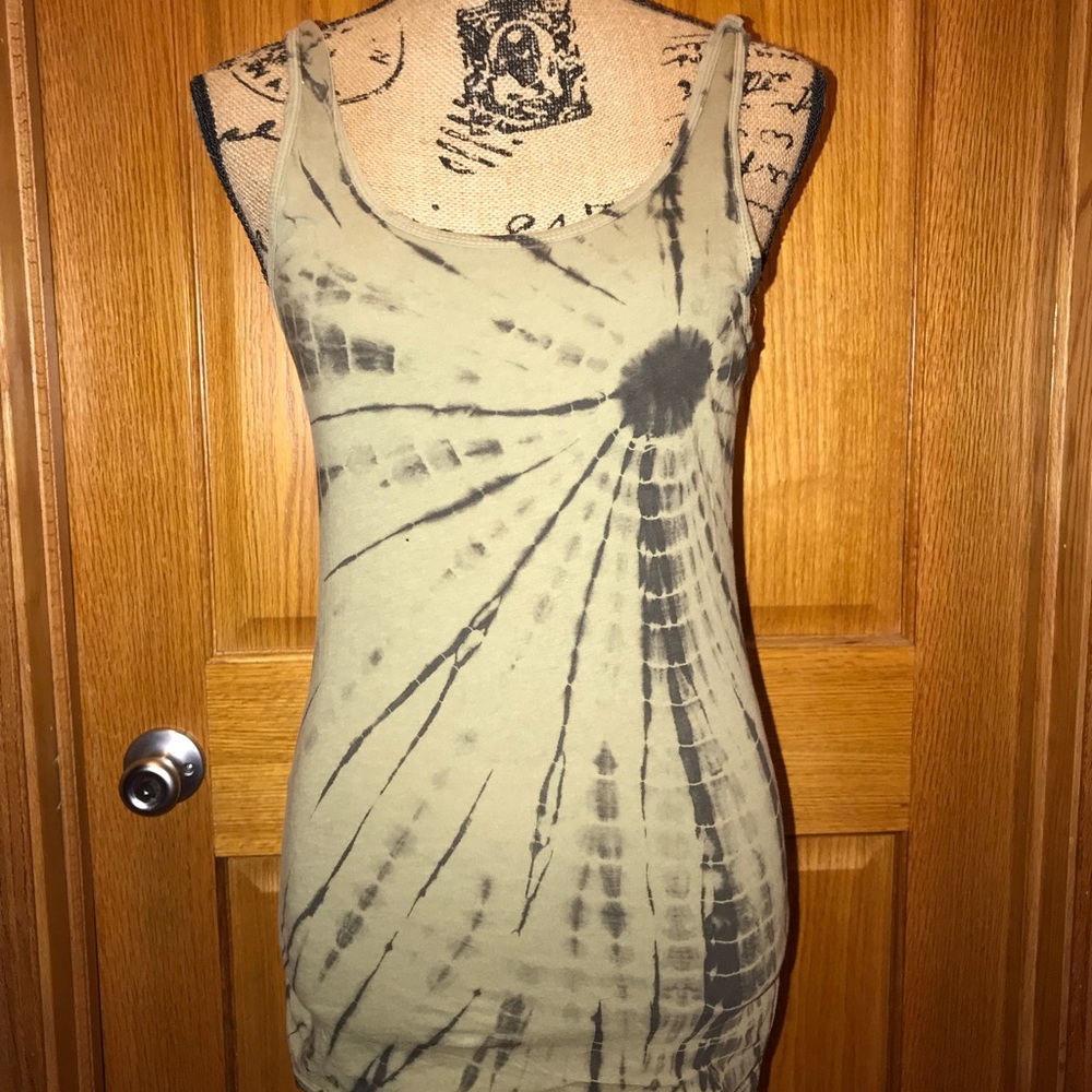 Black and green tie dye tank top